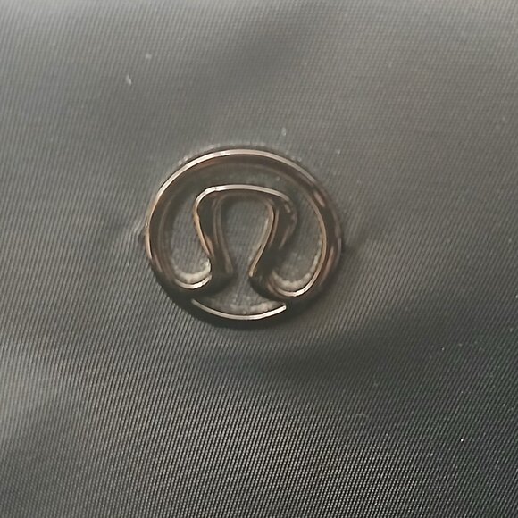 Lululemon All Day Duffel Bag 31L Black - Picture 5 of 11